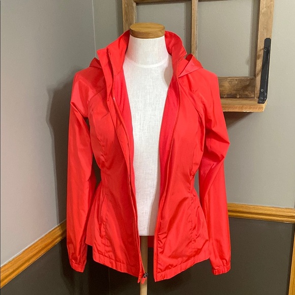 Fila coral (orangish -red) lightweight Hooded rain Jacket size XS - Picture 3 of 9